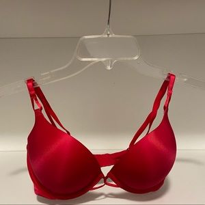 Victoria’s Secret Miraculous Plunge Red Bra